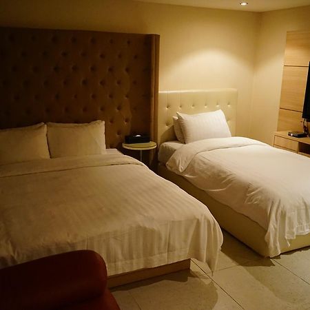 The California Hotel Seoul Seocho Esterno foto