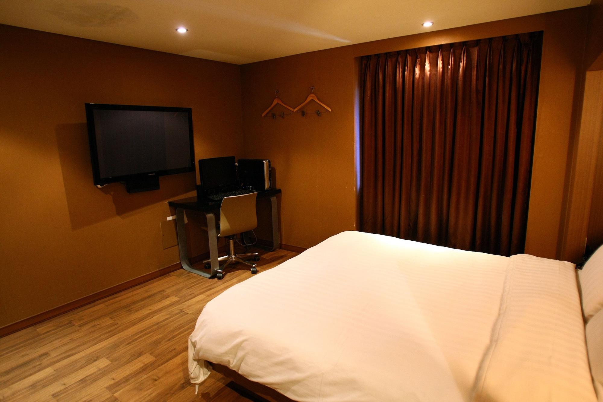 The California Hotel Seoul Seocho Esterno foto