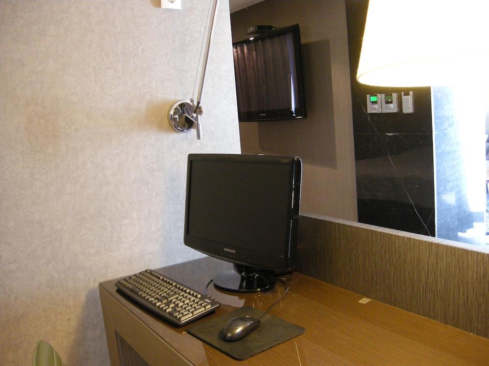 The California Hotel Seoul Seocho Esterno foto