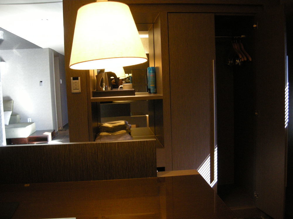 The California Hotel Seoul Seocho Esterno foto
