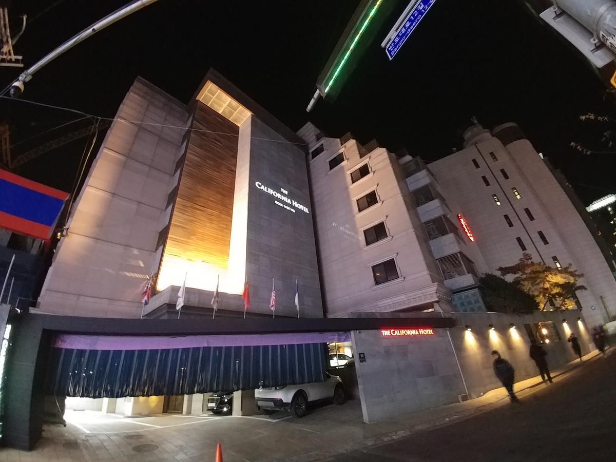 The California Hotel Seoul Seocho Esterno foto