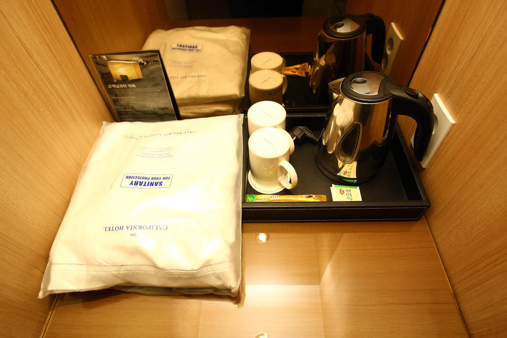 The California Hotel Seoul Seocho Esterno foto