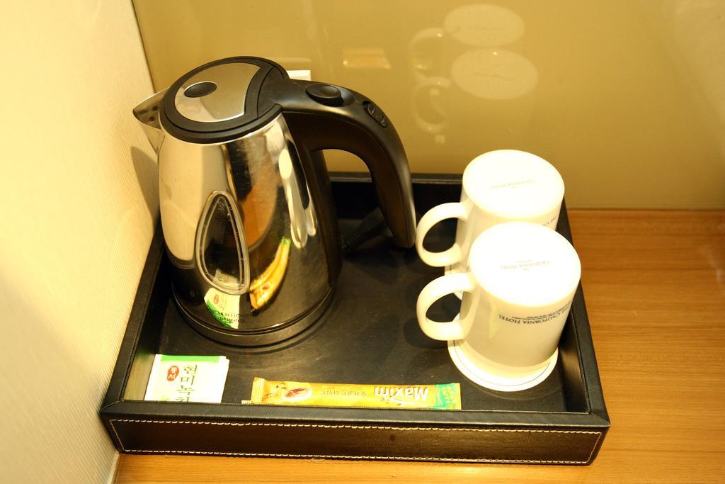 The California Hotel Seoul Seocho Esterno foto